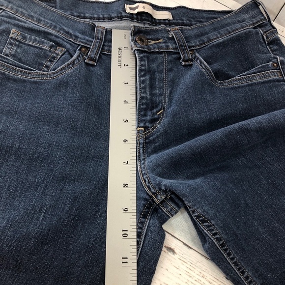 Levi’s Cuffed Capri/Crop Mid-Rise Jeans 4 - Picture 8 of 12